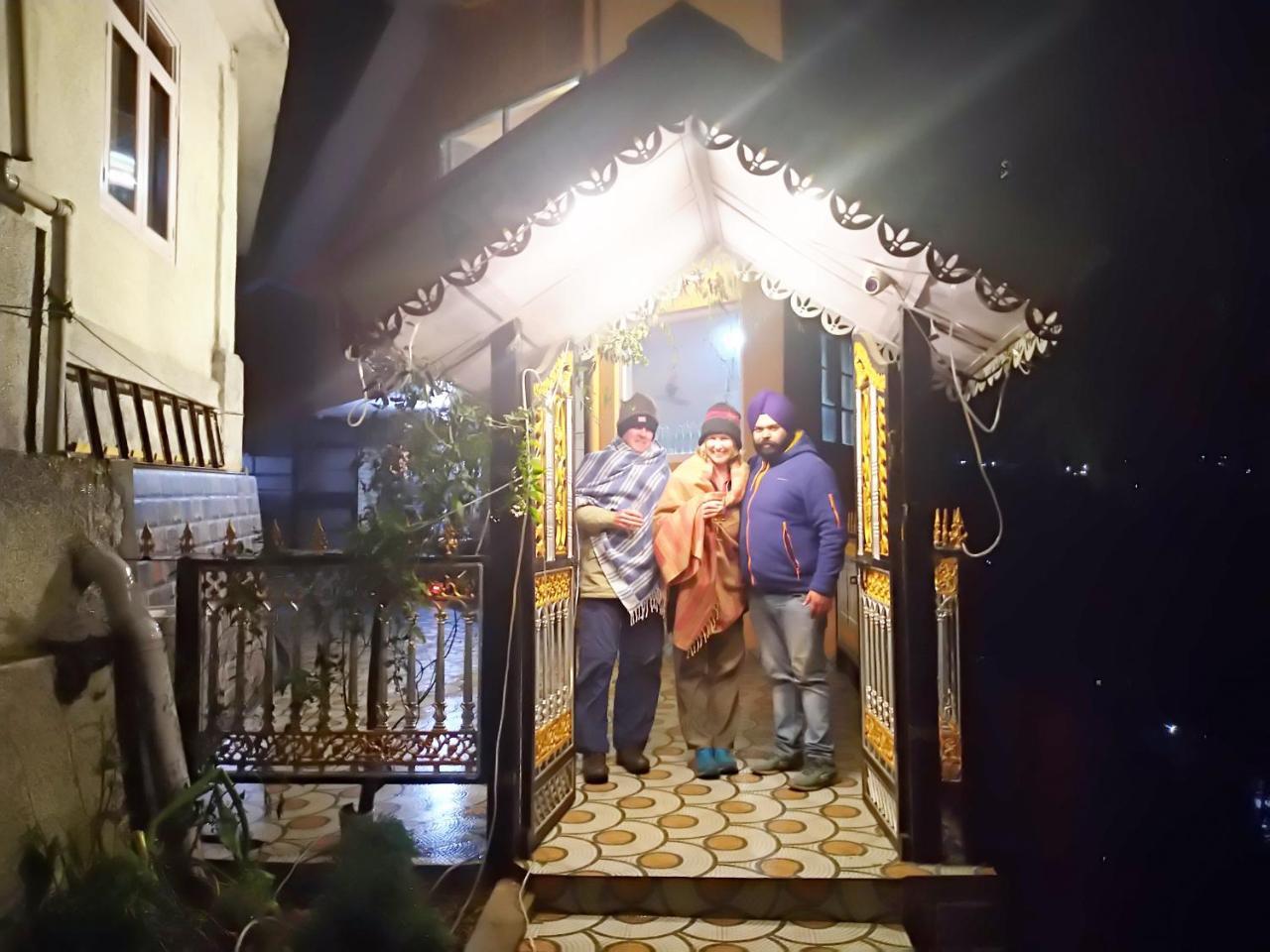 Apple House Bed and Breakfast Shimla Buitenkant foto